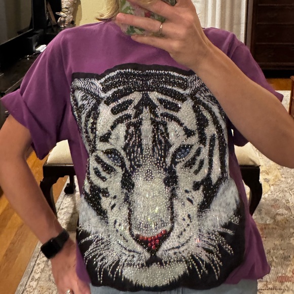 Love Amour Tops - Amore tiger beaded tee